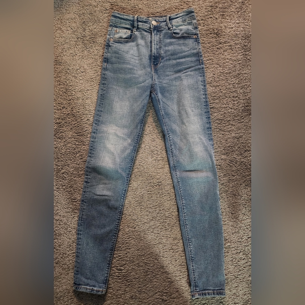Pull & Bear Womens Skinny Jeans Sz 2 Light Wash